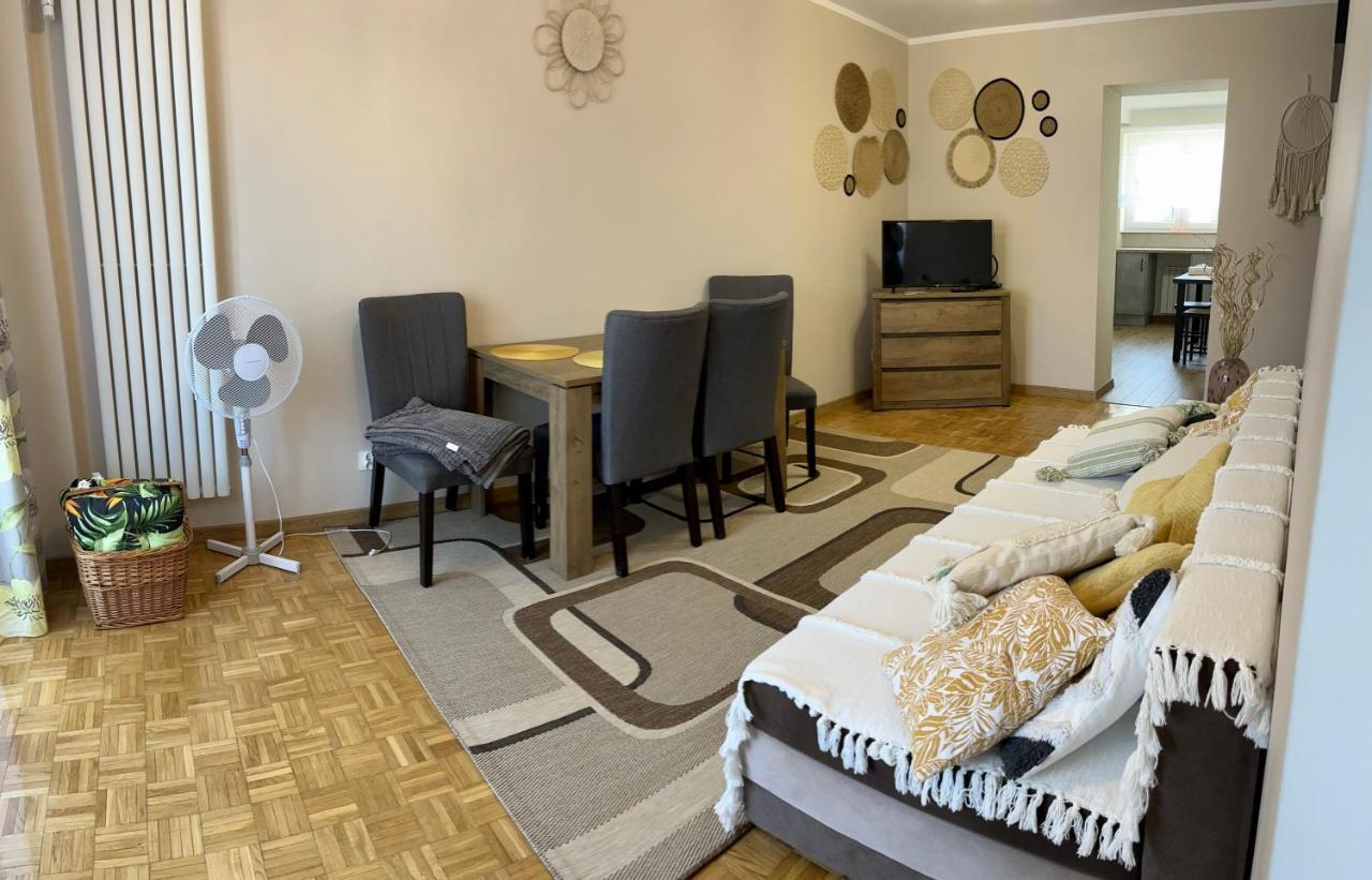 Apartament Omega I ギジツコ エクステリア 写真